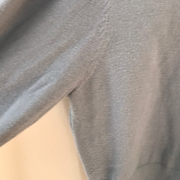 Express balloon sleeve mock neck top - Picture 3 of 4